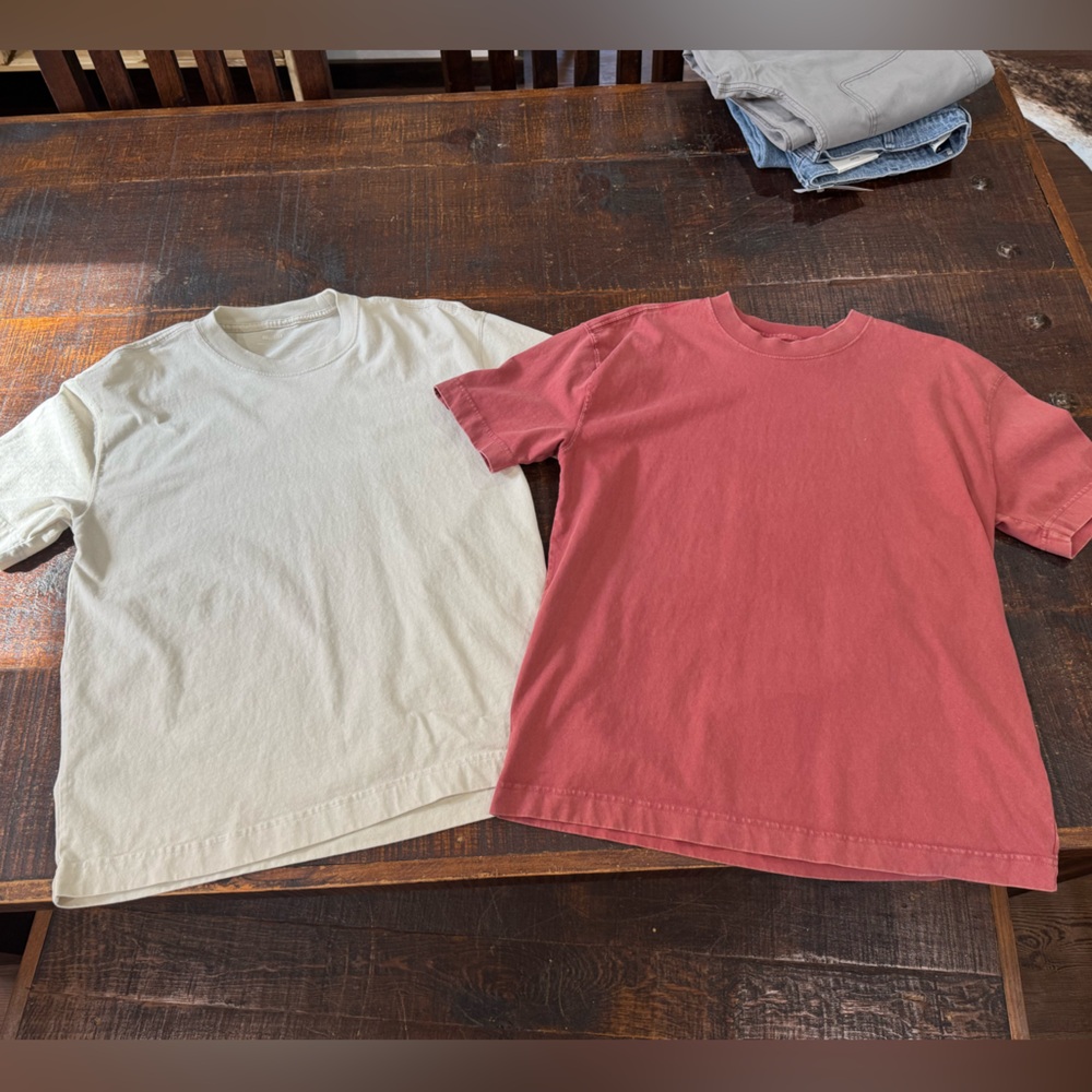 Hollister Heavyweight Boxy Fit T-Shirt in Red and cream.